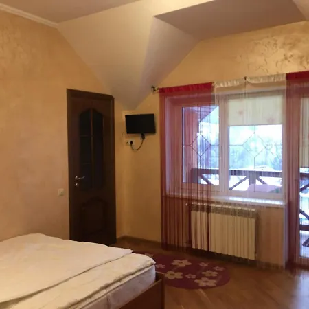 Pensionat Oksamita Poljana
